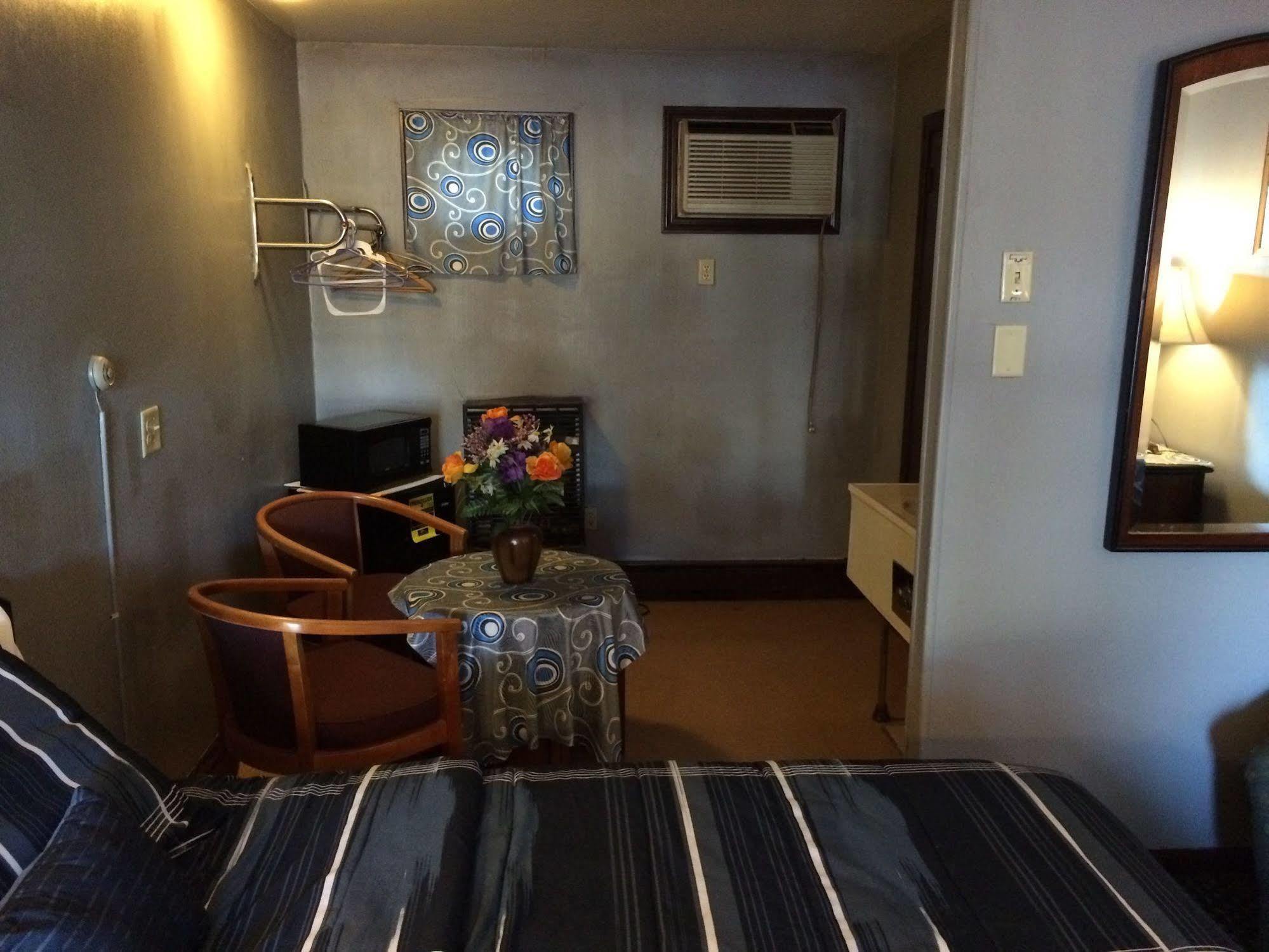 Hamilton Inn สเตอร์บริดจ์ ภายนอก รูปภาพ
