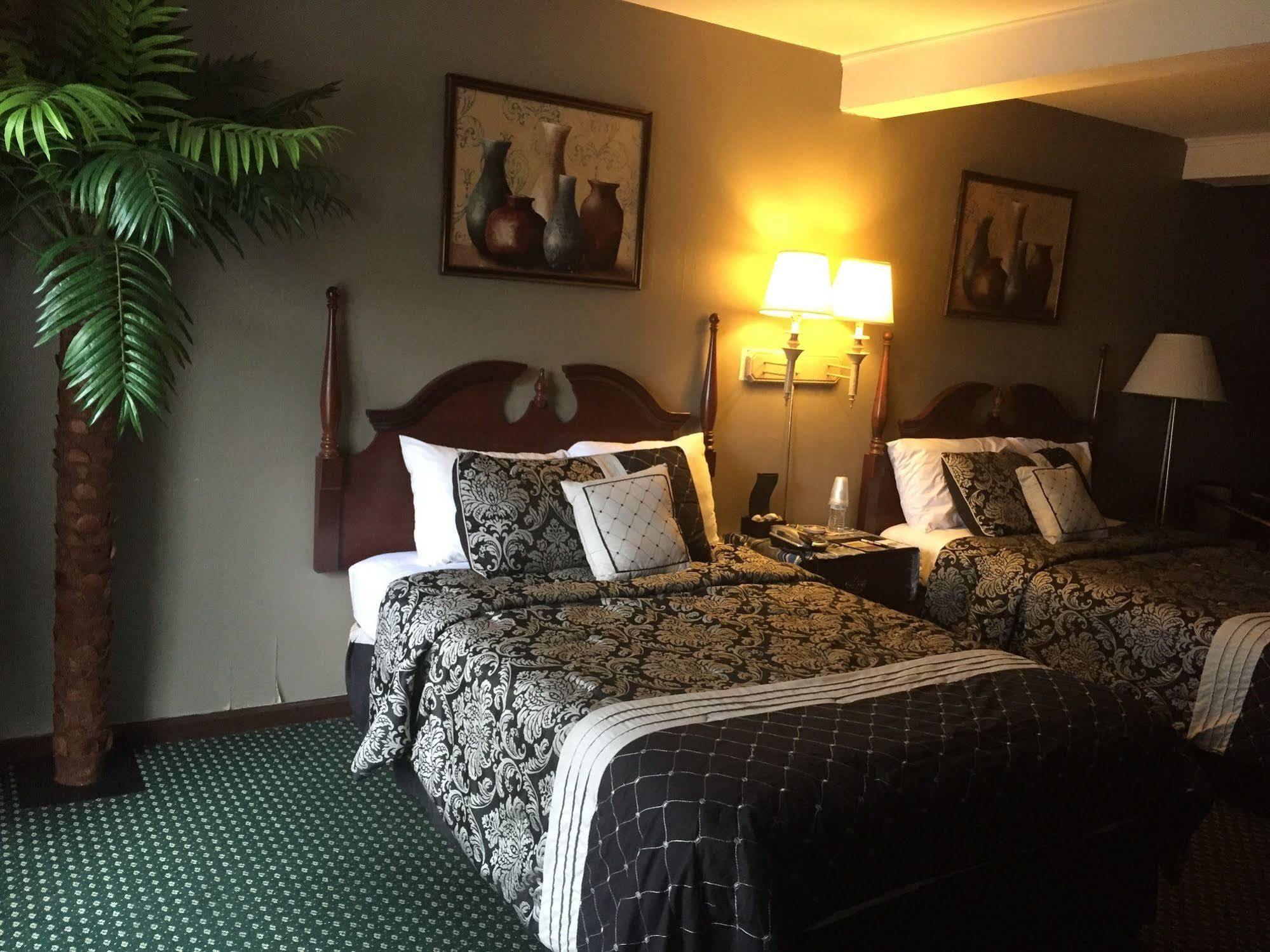 Hamilton Inn สเตอร์บริดจ์ ภายนอก รูปภาพ
