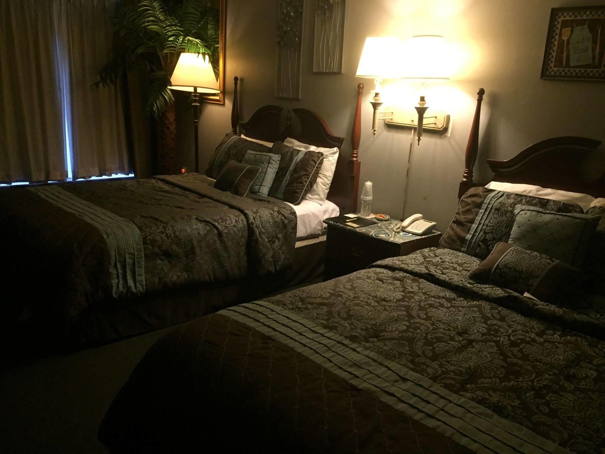 Hamilton Inn สเตอร์บริดจ์ ภายนอก รูปภาพ