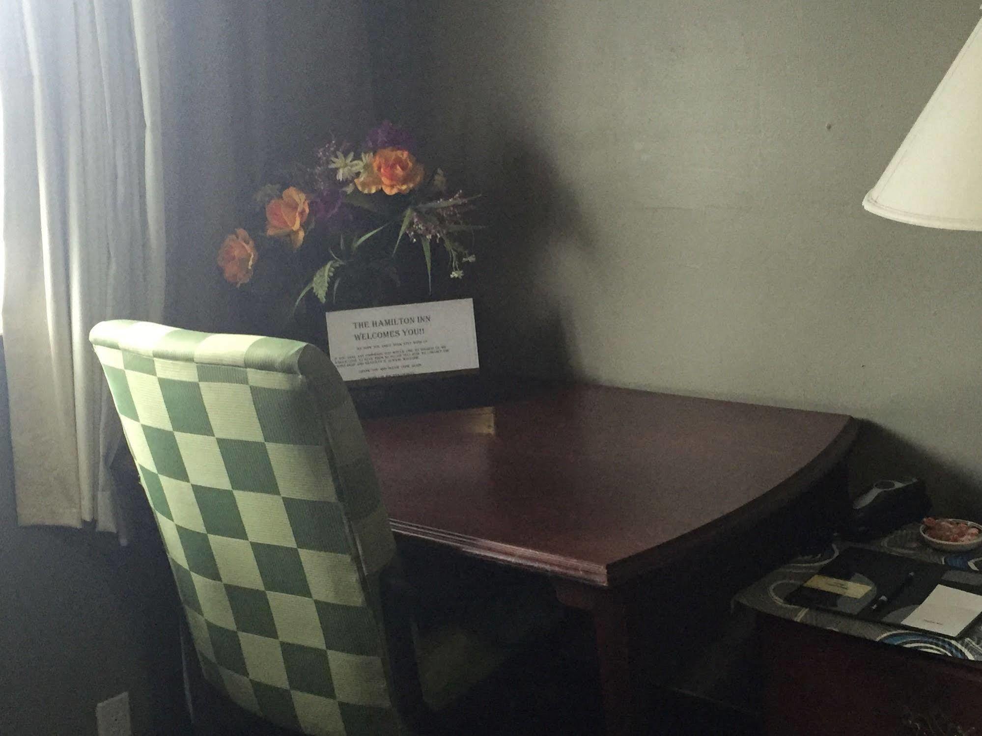 Hamilton Inn สเตอร์บริดจ์ ภายนอก รูปภาพ